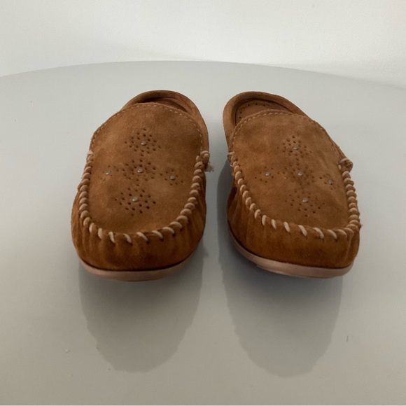 Minnetonka slip-on moccasins - Picture 5 of 8